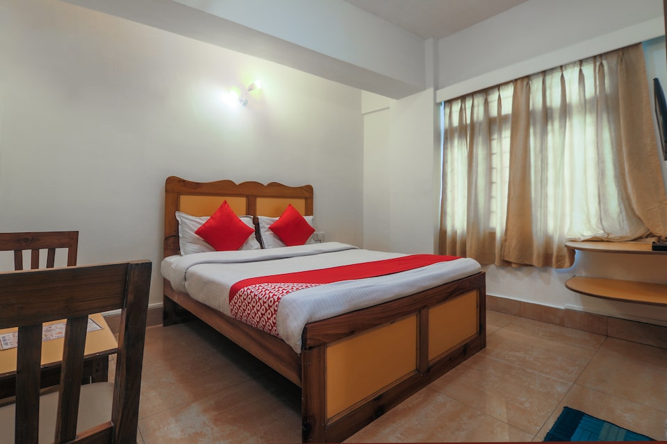 OYO 6069 Lake View Inn, Police Bazar, Shillong