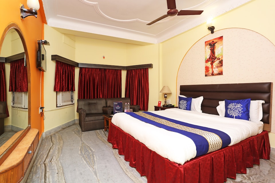 OYO Hotel Sapphire International, CT Road Puri, Puri