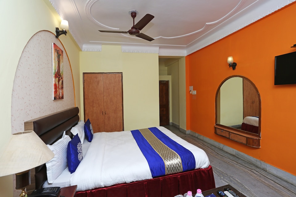 OYO Hotel Sapphire International, CT Road Puri, Puri