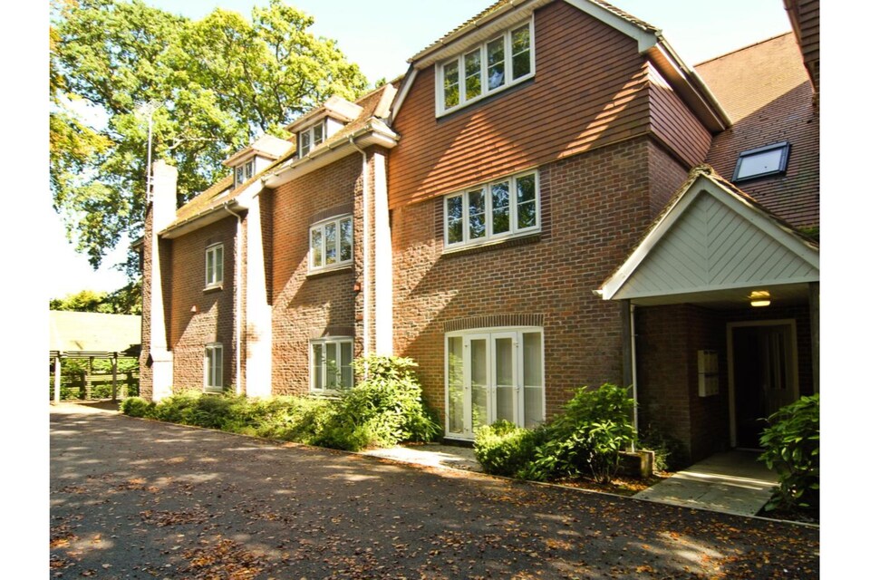 OYO Room And Roof Serviced Apartments, Southampton (South England), Southampton