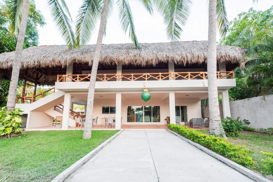 OYO Hotel Rojo Manglar, Acapulco de Juarez, GRO, Acapulco