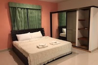 Capital O 916 Chill Chill D Pool Villa