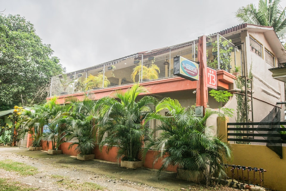 OYO 618 Las Residencias Bed And Breakfast, Puerto Princesa, Puerto Princesa