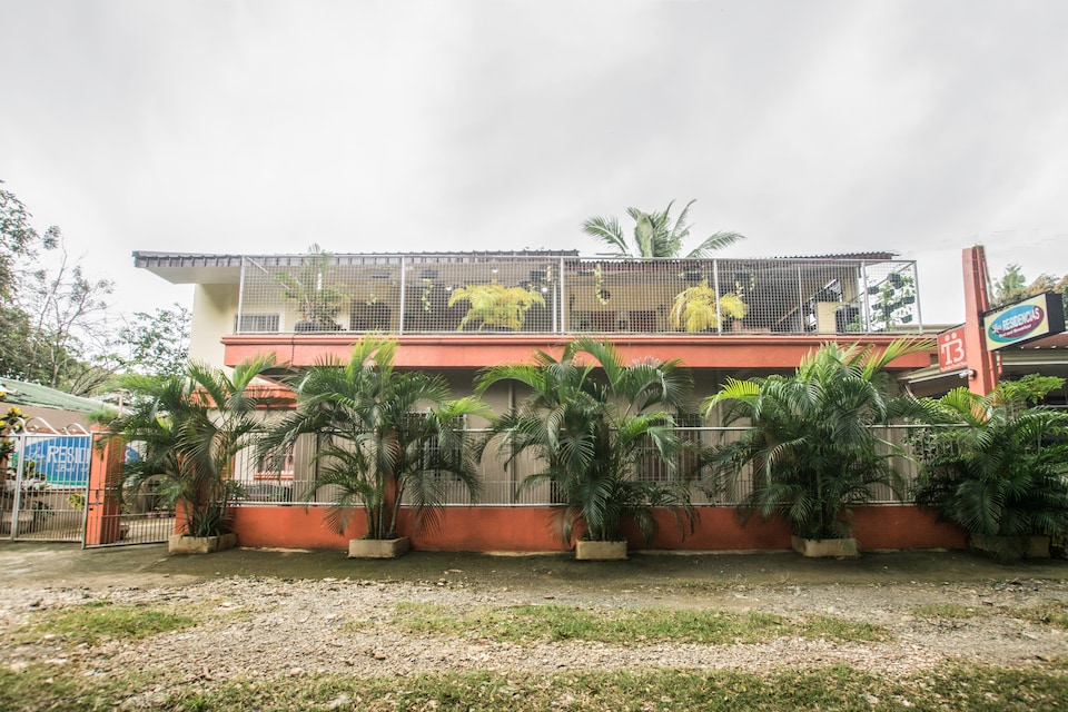 OYO 618 Las Residencias Bed And Breakfast, Puerto Princesa, Puerto Princesa