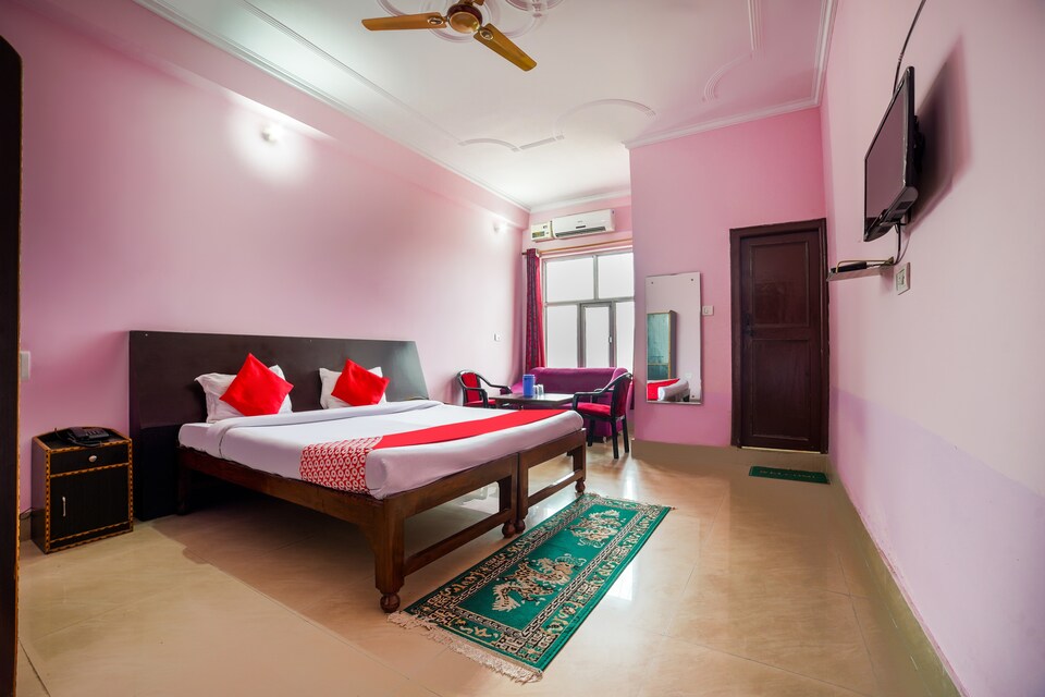 OYO 72673 Sk Rooms, Koyambedu Chennai, Chennai
