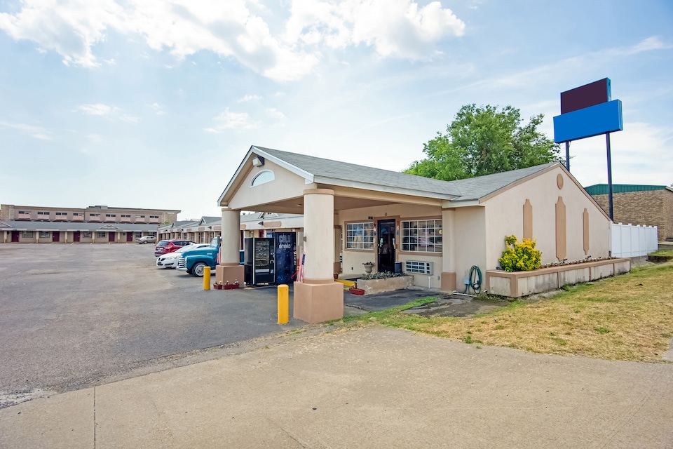 OYO Hotel Atoka, Atoka OK, Atoka OK