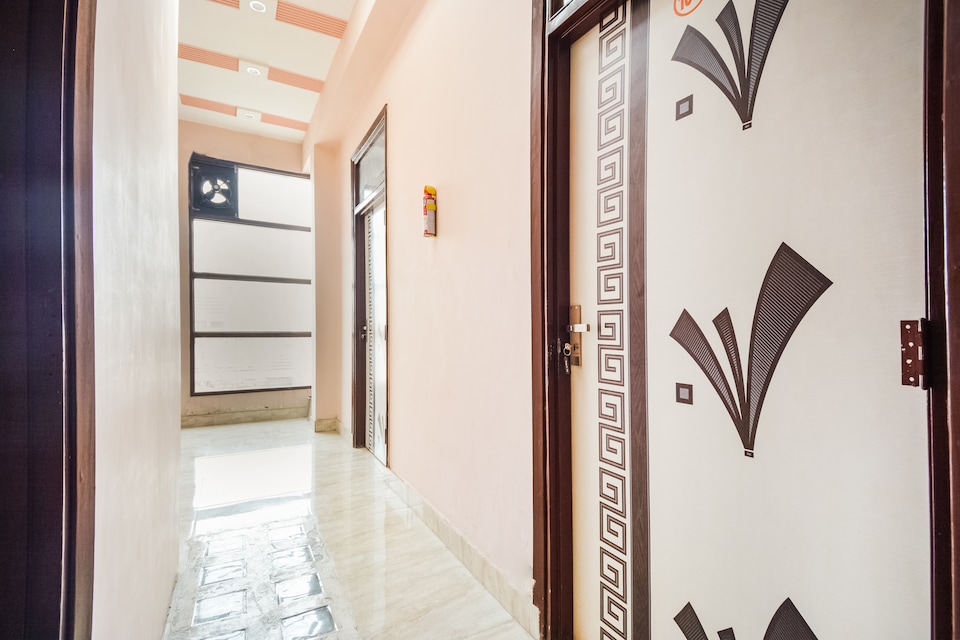 Hotel O Rajvilas, Swargate Pune, Pune