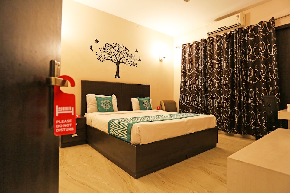OYO 6092 Hotel Rock Heaven, Golf Course Road, Gurgaon