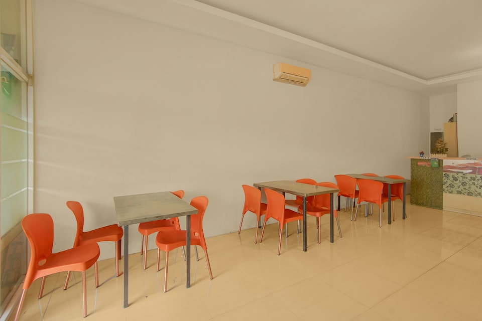 Hotel O near Pantai Losari formerly Point Inn , Losari, Makassar