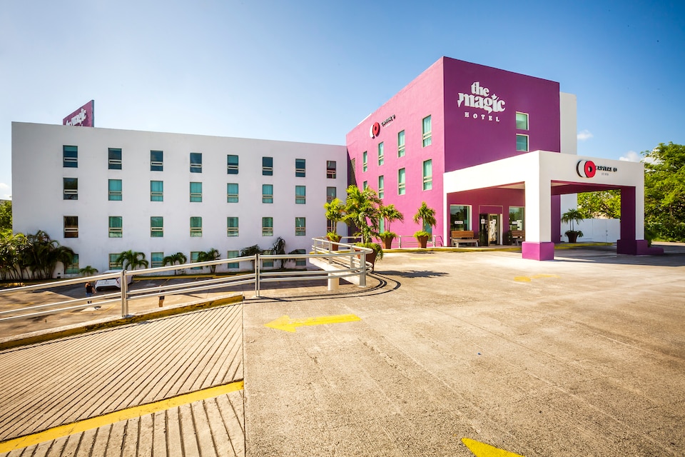 Capital O The Magic Hotel, Solidaridad, QROO, Playa Del Carmen