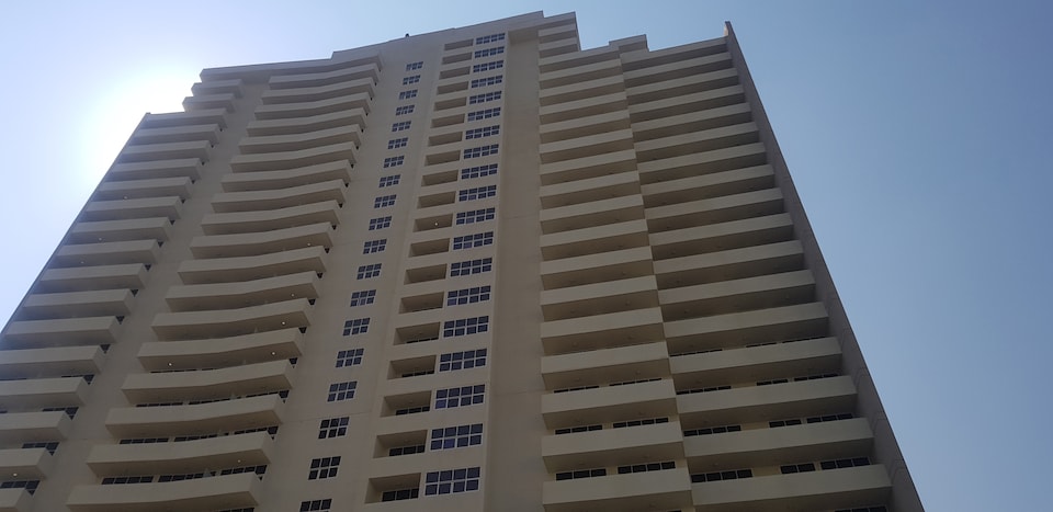 OYO 531 Home DAMAC Tower 108, 2BHK, Jumeirah Village Circle Dubai, Dubai