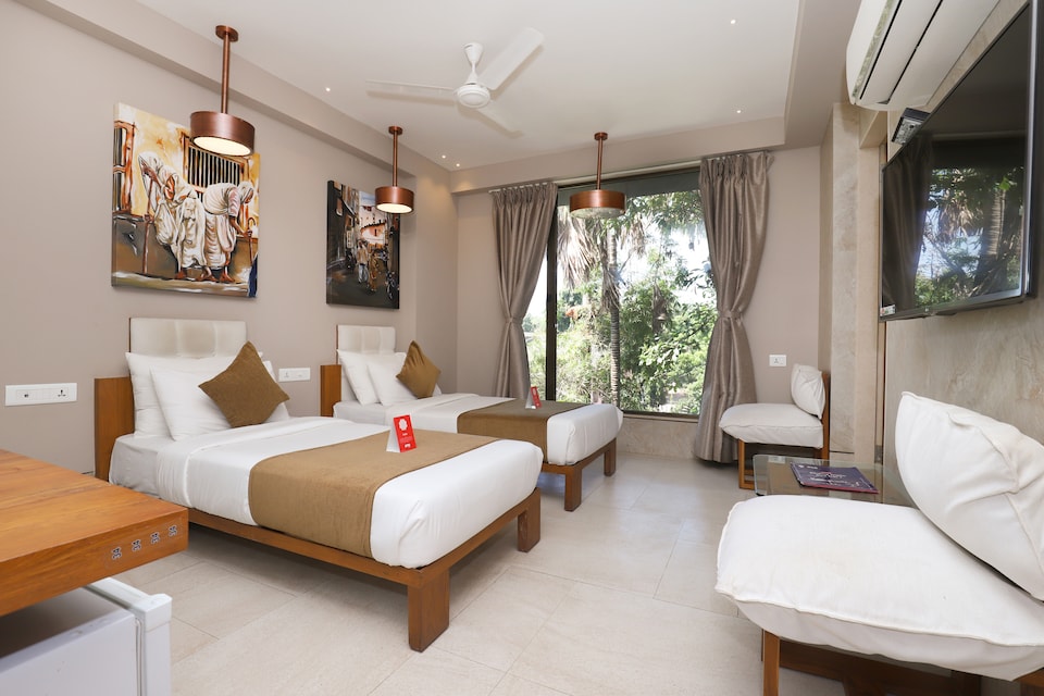 OYO 6101 Urbane The Hotel, Ashram Road Ahmedabad, Ahmedabad