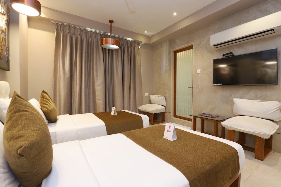 OYO 6101 Urbane The Hotel, Ashram Road Ahmedabad, Ahmedabad