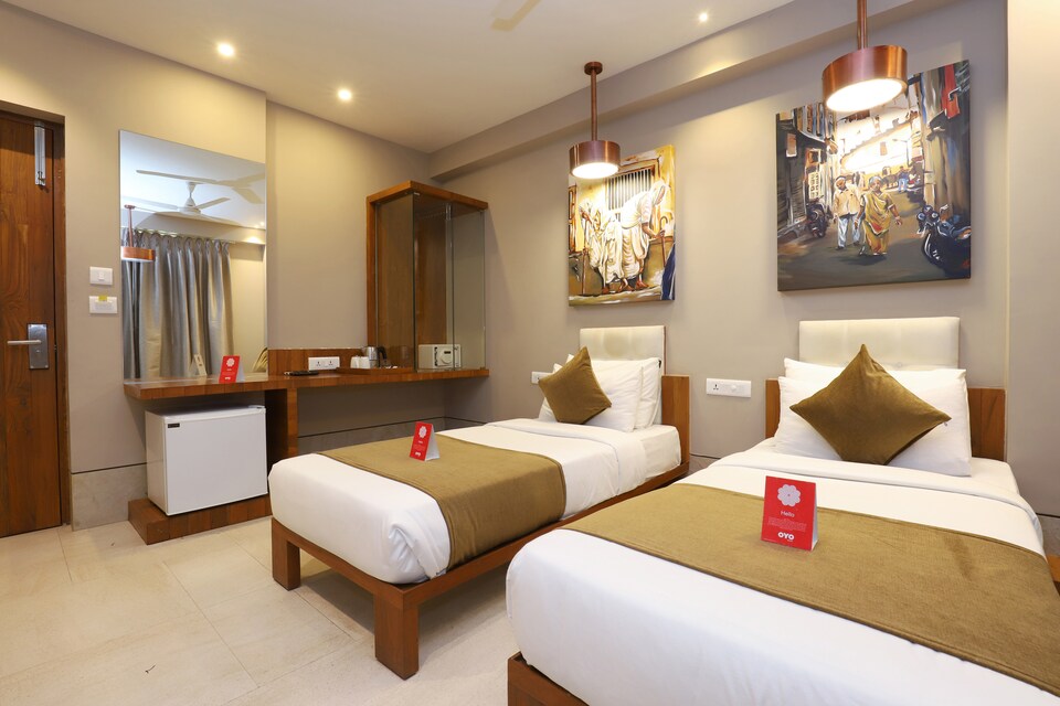 OYO 6101 Urbane The Hotel, Ashram Road Ahmedabad, Ahmedabad