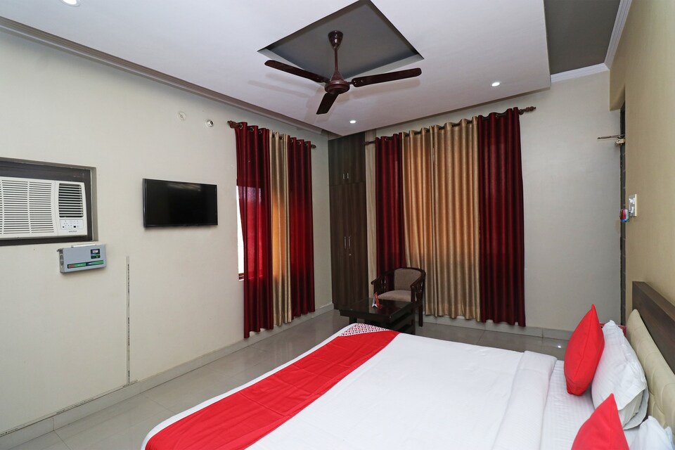 Live on LCK2371, Mahanagar Lucknow, Lucknow