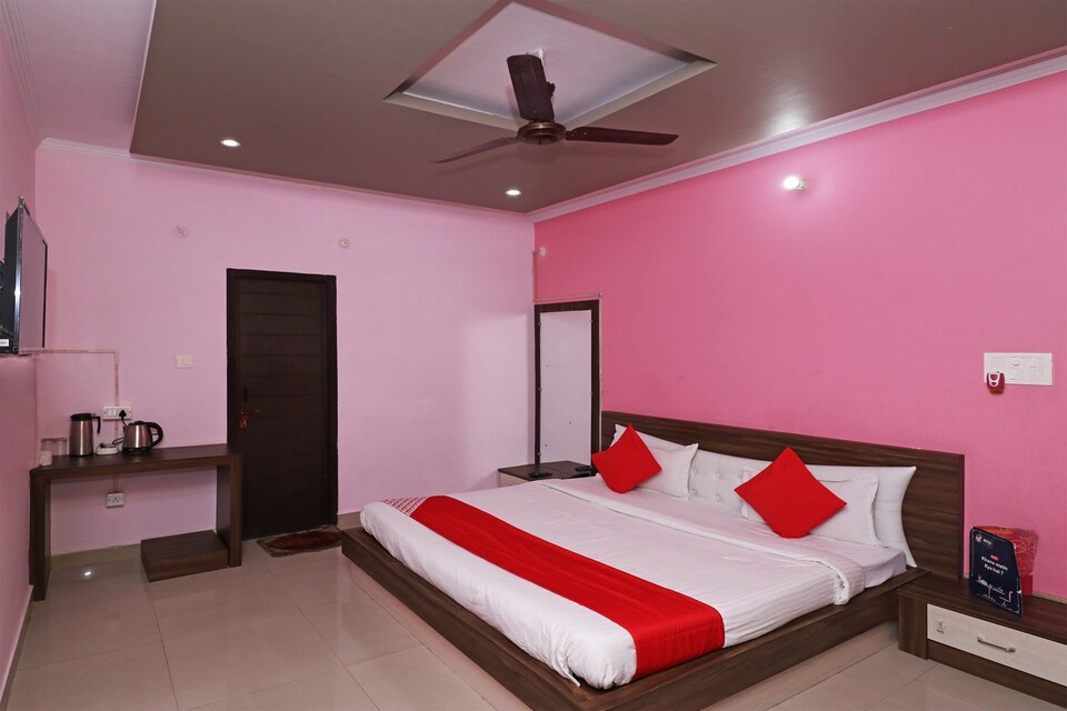 Live on LCK2371, Mahanagar Lucknow, Lucknow