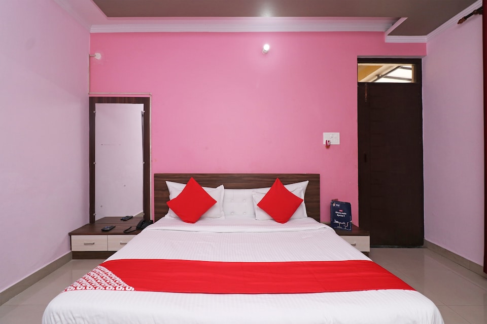 Live on LCK2371, Mahanagar Lucknow, Lucknow