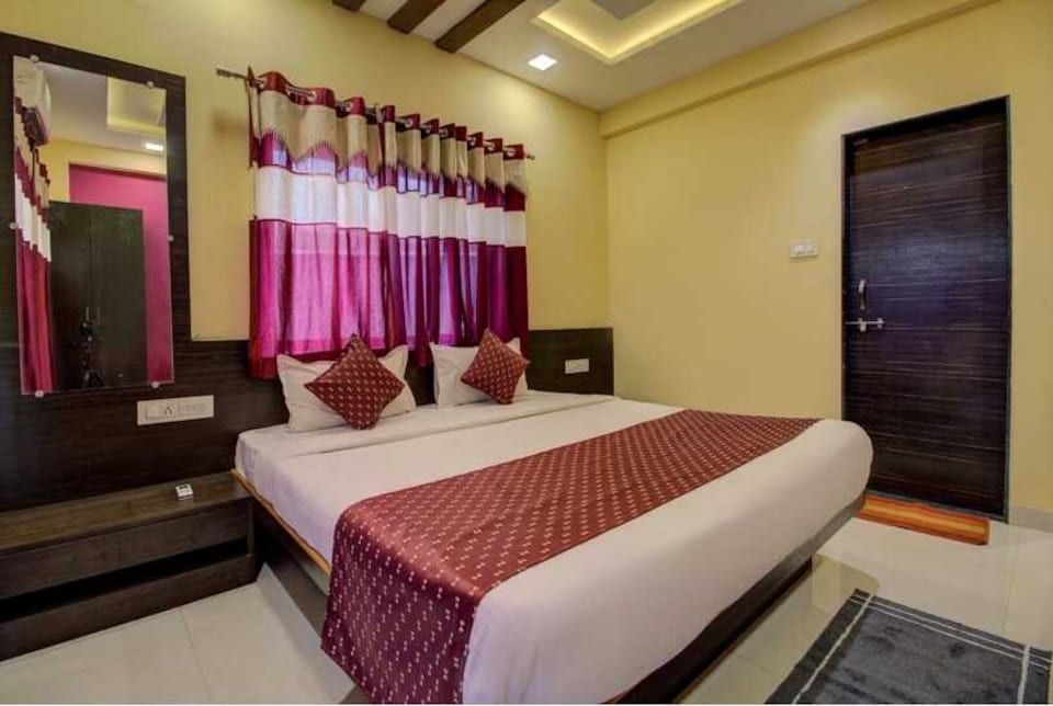 OYO 72811 The Spot Valley, Main Market Mahabaleshwar, Mahabaleshwar