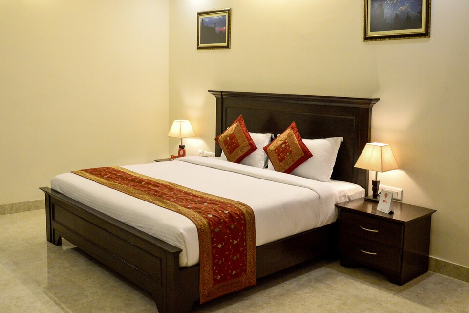 OYO 6105 राज रीजेंसी, Jaipur Airport, जयपुर