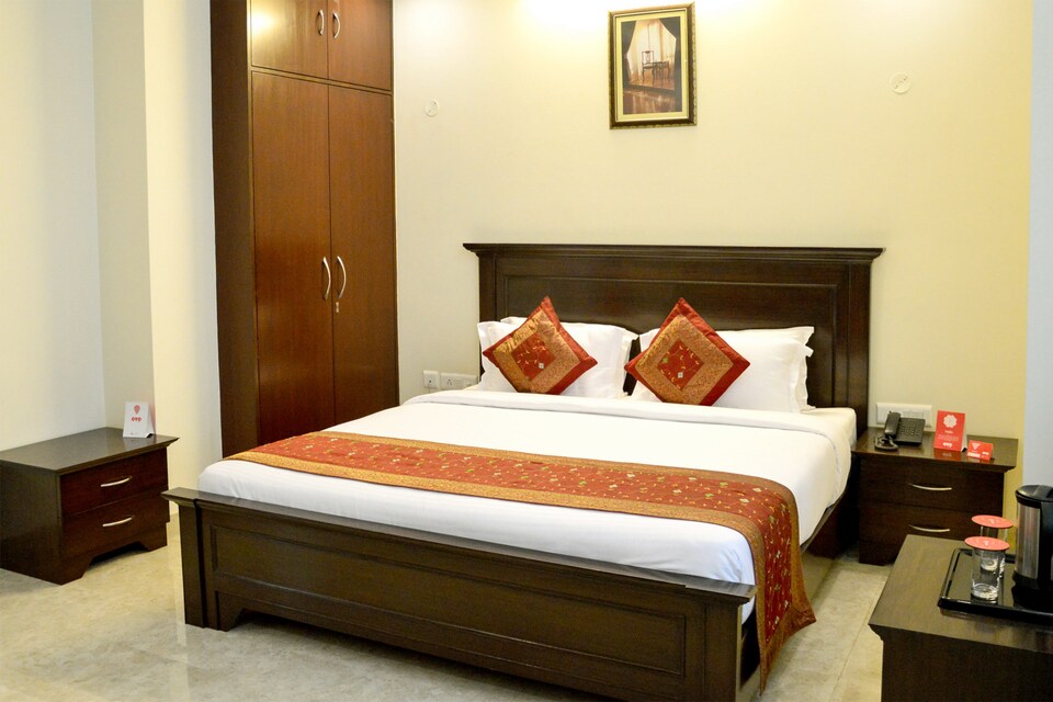 OYO 6105 राज रीजेंसी, Jaipur Airport, जयपुर