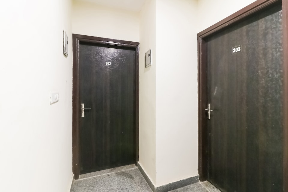 OYO Hotel The Castle Near Dwarka Sector 9 Metro Station, Dwarka Delhi, Delhi