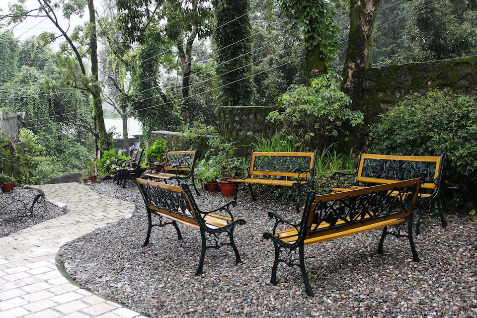 OYO 6111 Swiss Cottage, Highcourt Nainital, Nainital