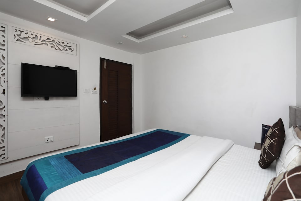 OYO Hotel Royal Classic, Picture palace Mussoorie, Mussoorie