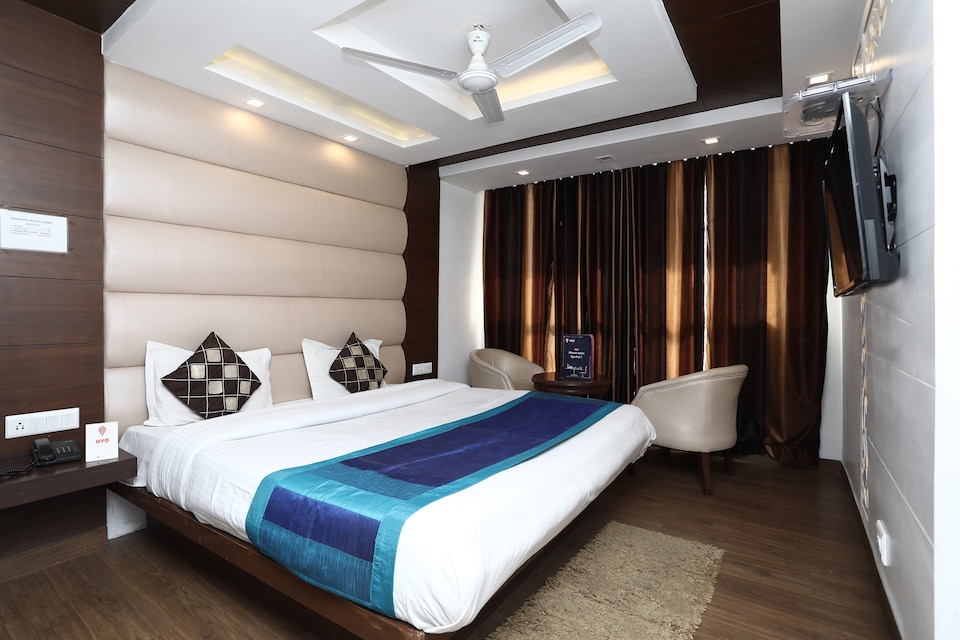 OYO Hotel Royal Classic, Picture palace Mussoorie, Mussoorie