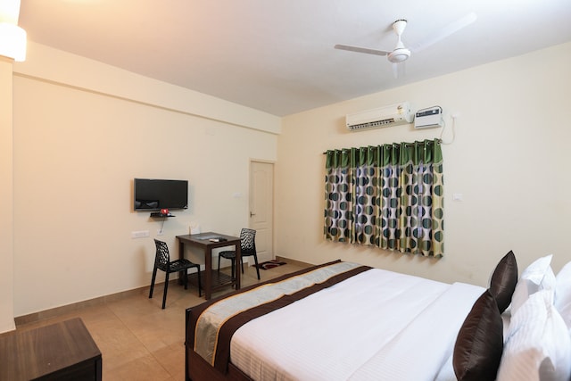 OYO Fantasy Resorts Near Juhu Beach