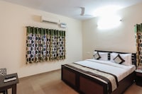 OYO Fantasy Resorts Near Juhu Beach