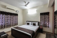 OYO Fantasy Resorts Near Juhu Beach