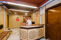 OYO Hotel Palkhee Near Phoenix Marketcity