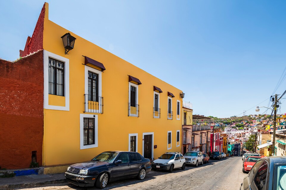 Capital O Las Calzadas Hotel & Suites, Guanajuato, GTO, Guanajuato