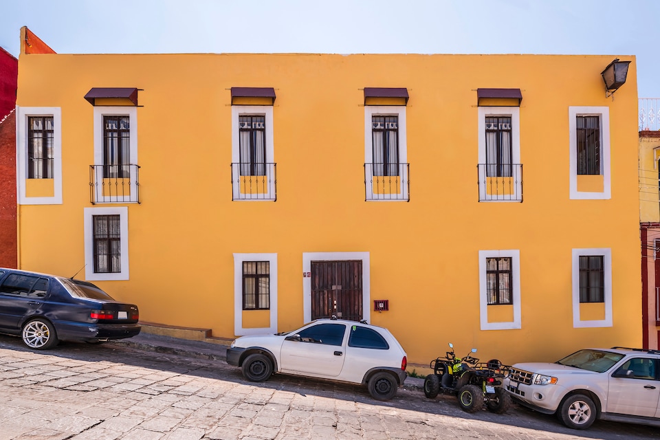 Capital O Las Calzadas Hotel & Suites, Guanajuato, GTO, Guanajuato