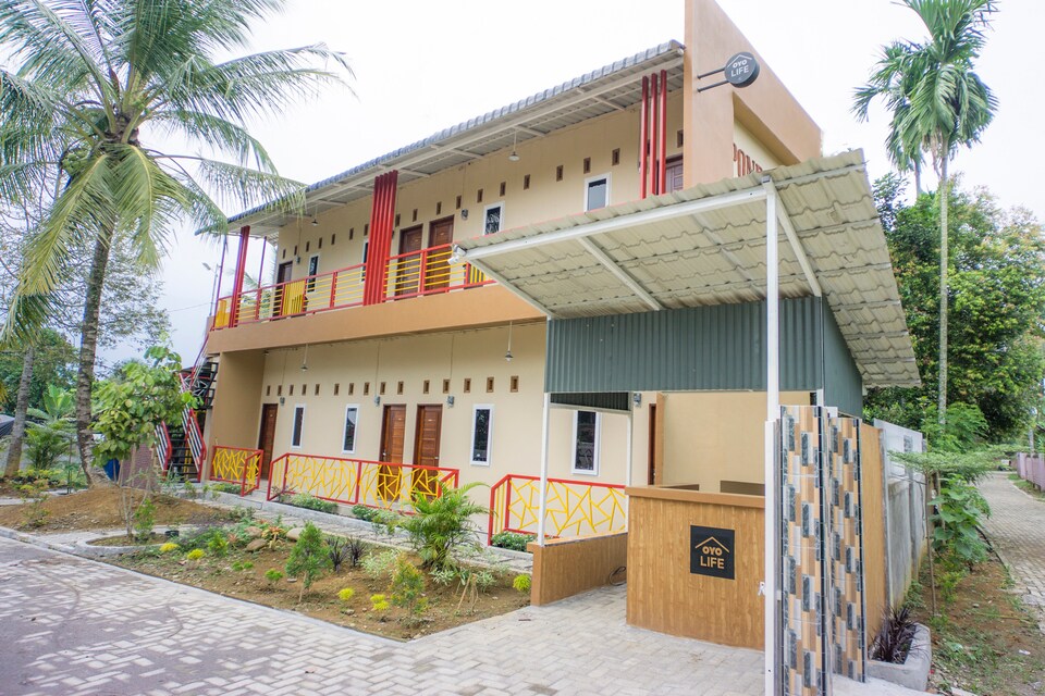 OYO Life pondok nadila, Medan, Medan