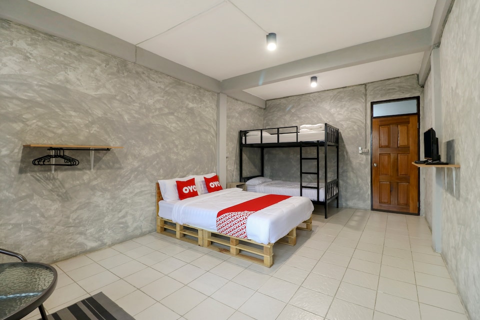 OYO 950 Casa De Takumi, BE_Watthana P1, Bangkok