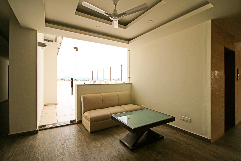 OYO 6136 Hotel The Onix, Dehradun ISBT, Dehradun