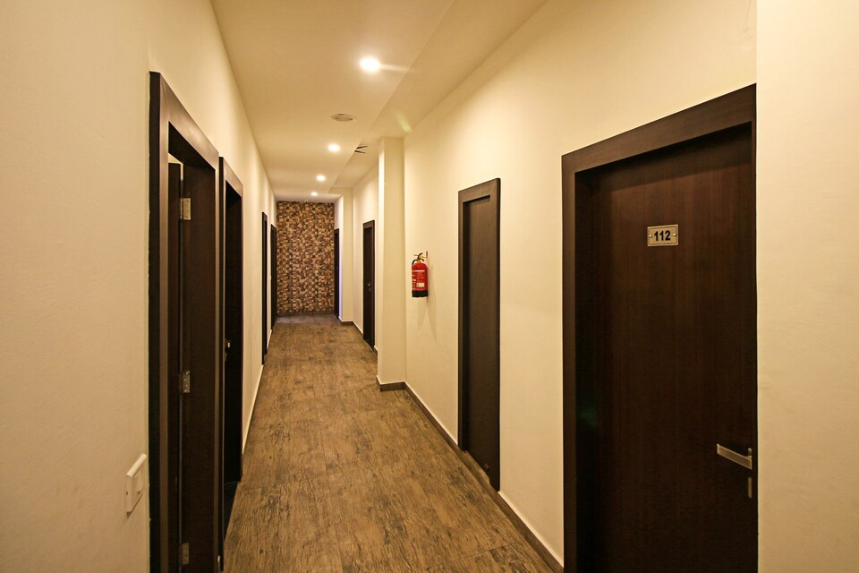 OYO 6136 Hotel The Onix, Dehradun ISBT, Dehradun