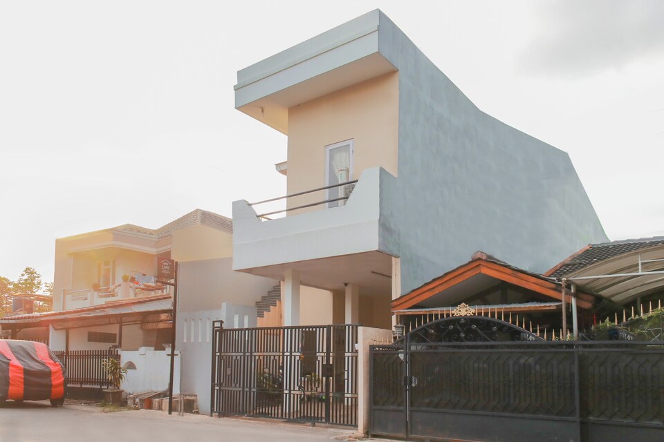 OYO Life caraka residence, Kebayoran, Jakarta