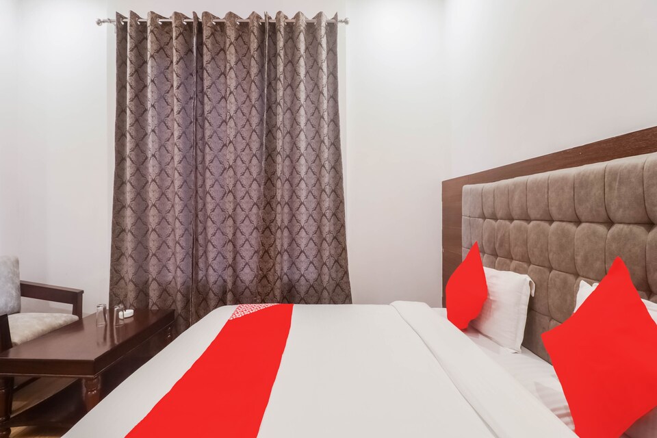 OYO 73179 Hotel Global Inn New, Gomti Nagar Lucknow, Lucknow