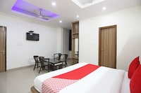 OYO Hotel Star