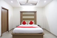 OYO Hotel Star