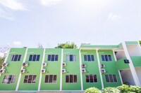 OYO Life athaya kost