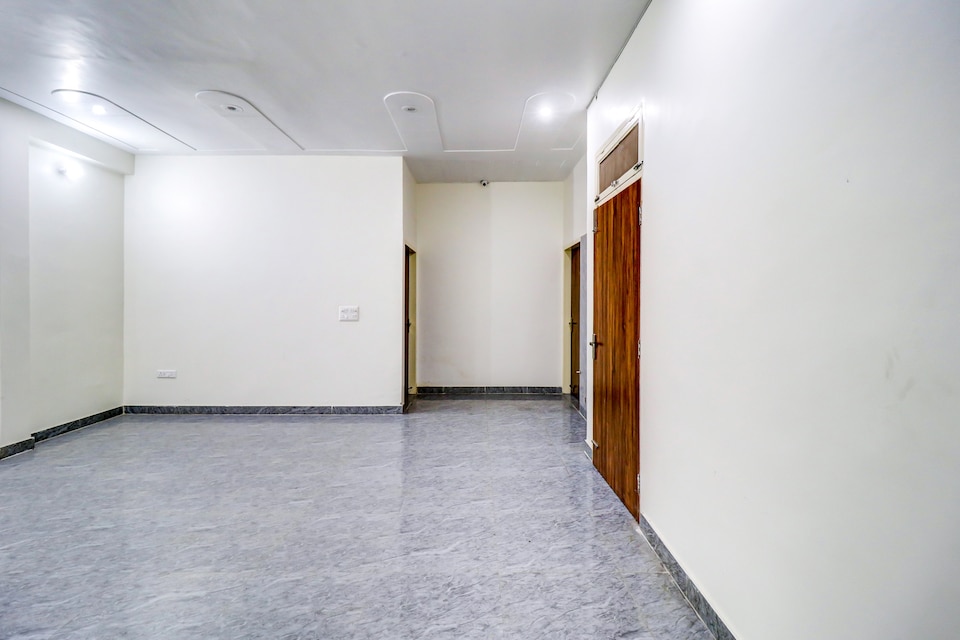 Hotel O Shivam , Faridabad, Faridabad