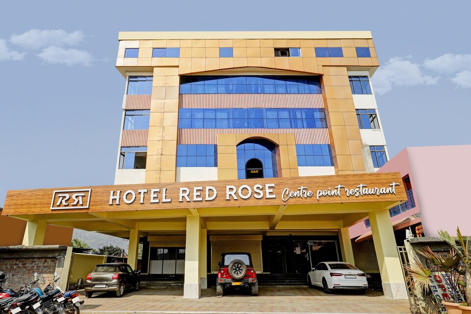 Townhouse OAK Hotel Red Rose, ISBT Guwahati, Guwahati