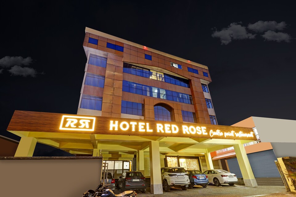 Townhouse OAK Hotel Red Rose, ISBT Guwahati, Guwahati