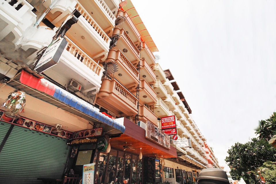 OYO 963 Sunshine Guesthouse, Jomtien Beach P0, Pattaya