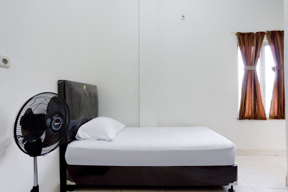 OYO Life kost putra haqiqin, Pekanbaru, Pekanbaru