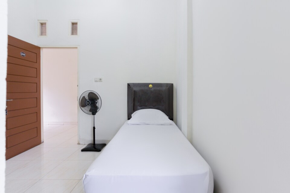 OYO Life kost putra haqiqin, Pekanbaru, Pekanbaru