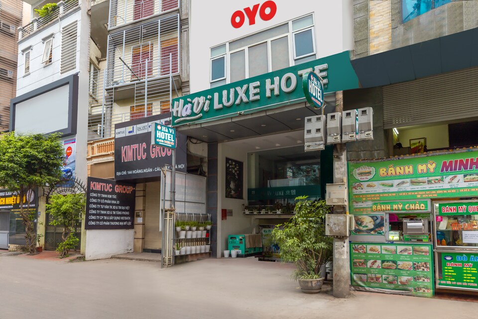 OYO 1136 Ha Vi Luxe Hotel, Cau Giay, Hanoi